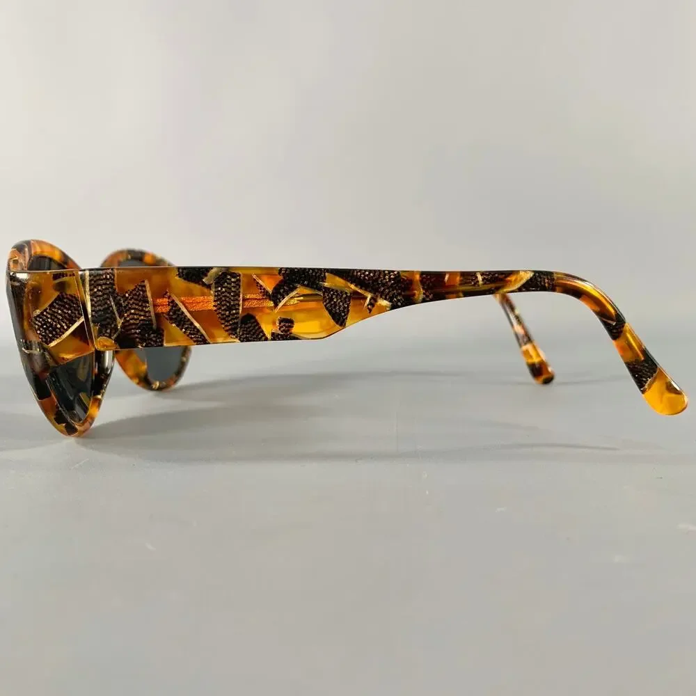 CAROLINA HERRERA -Barbados Shell- Brown Beige Tortoiseshell Acetate Frames